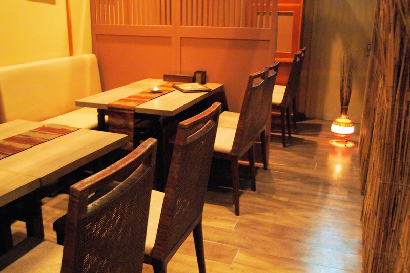 アジアンスタイル実例 タイ料理 レストラン「Roi Khon」