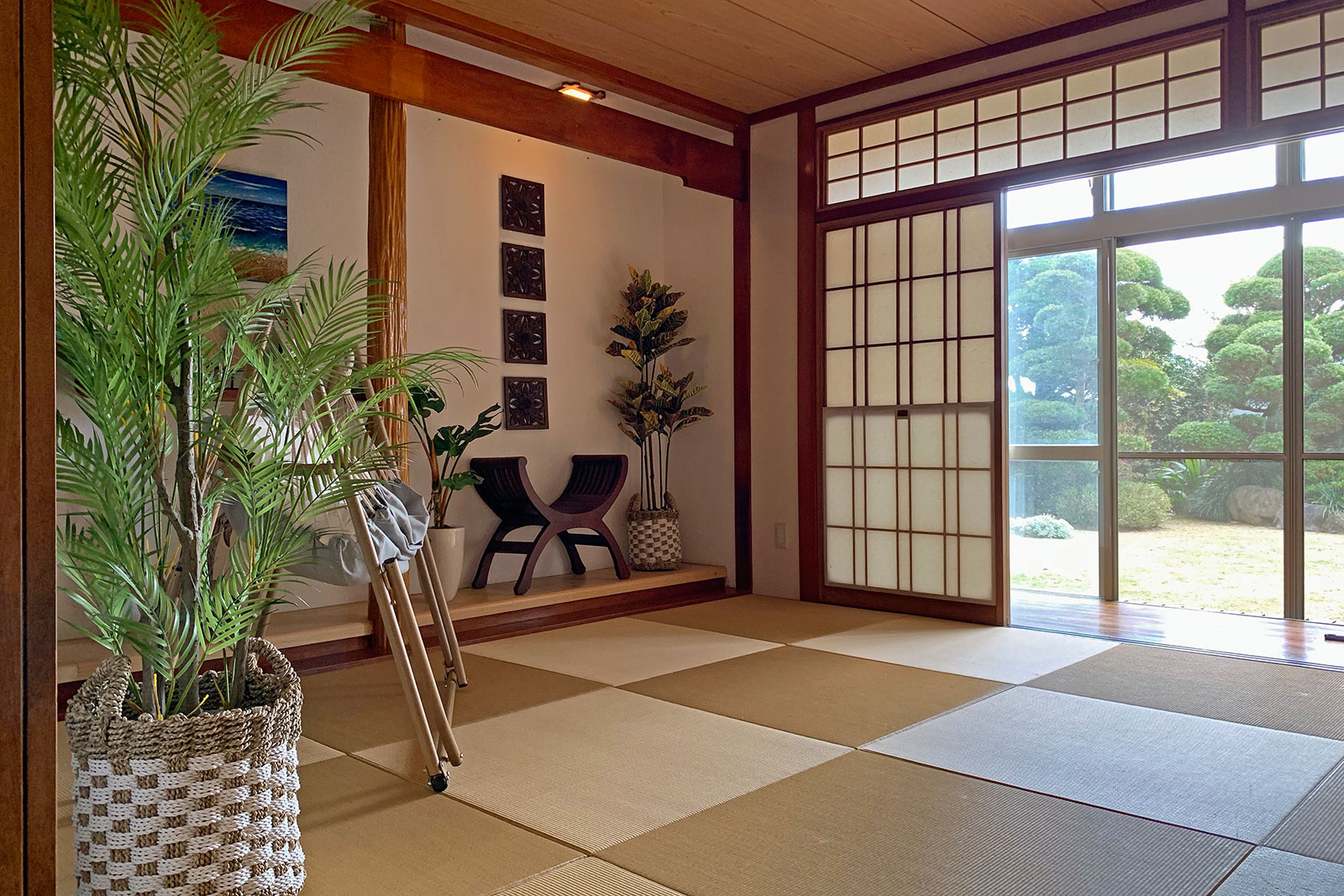 伝統的琉球家屋を活かしたリゾートコーディネート